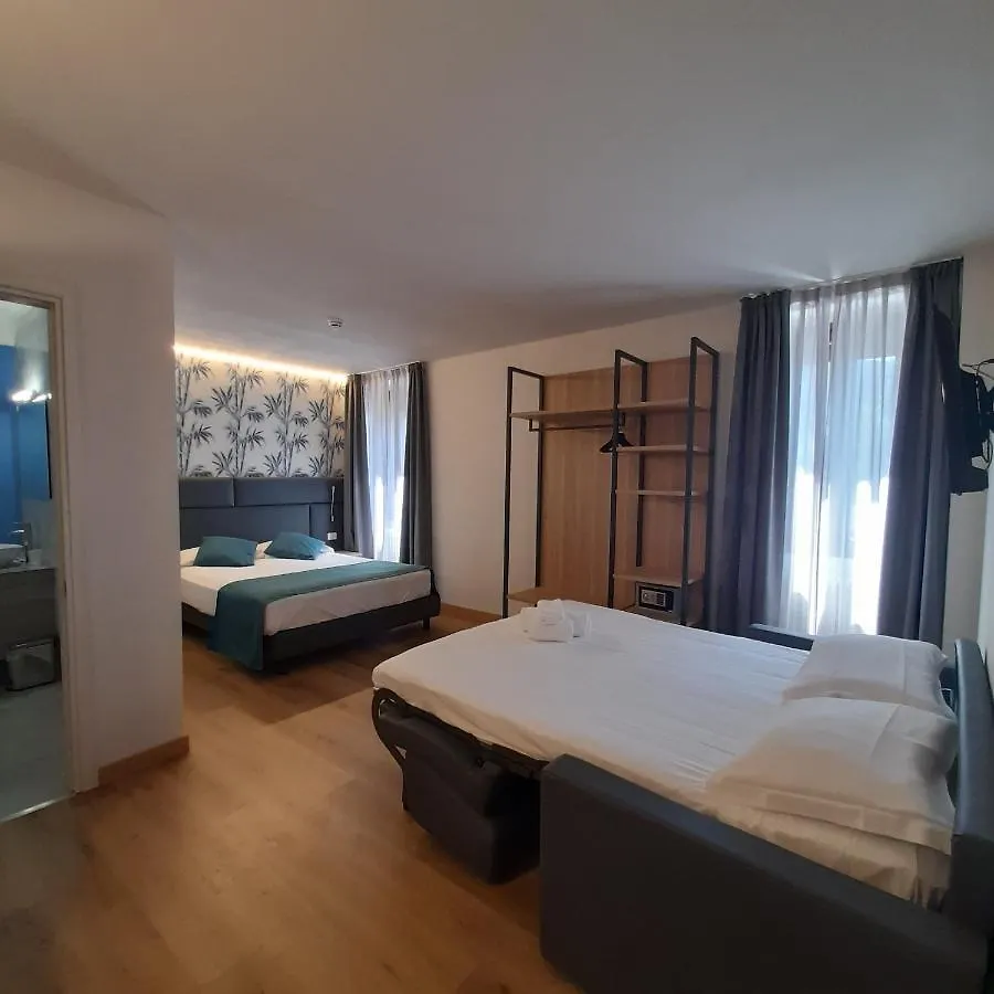 Bike Hotel Touring Gardone Riviera & Wellness