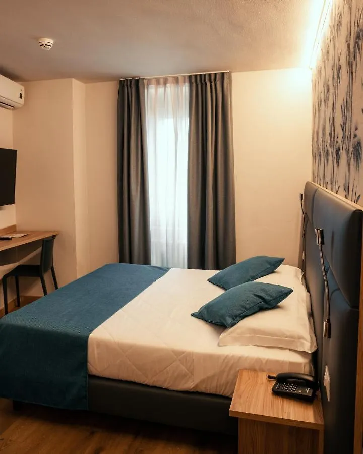 Bike Hotel Touring Gardone Riviera & Wellness