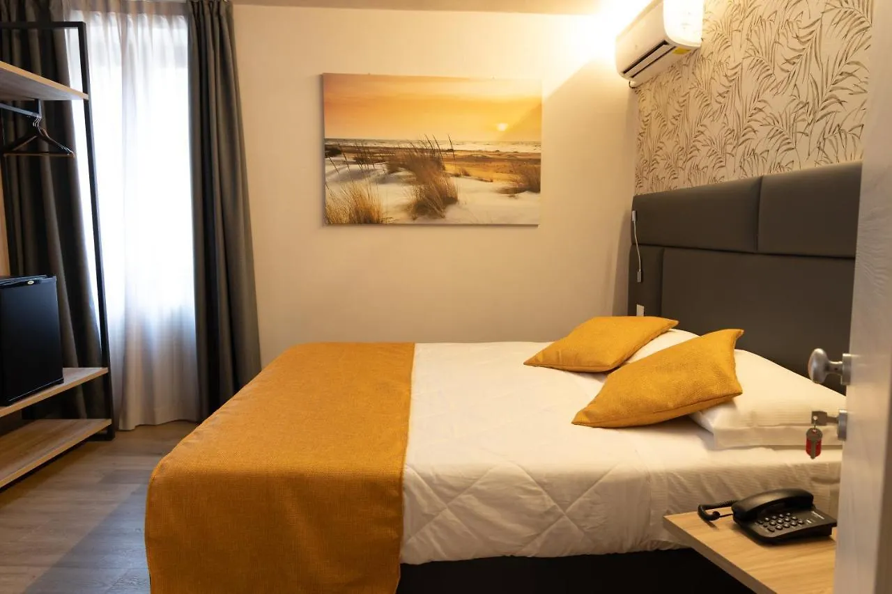 Bike Hotel Touring Gardone Riviera & Wellness